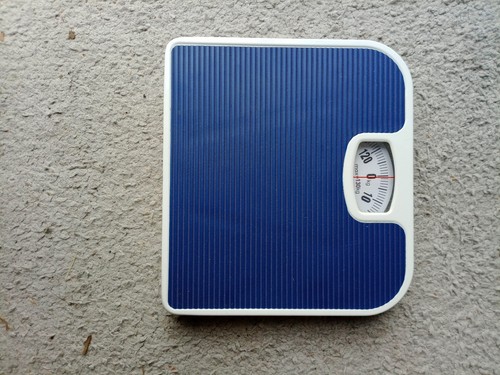 Bathroom scales 130kg max - bathroom,